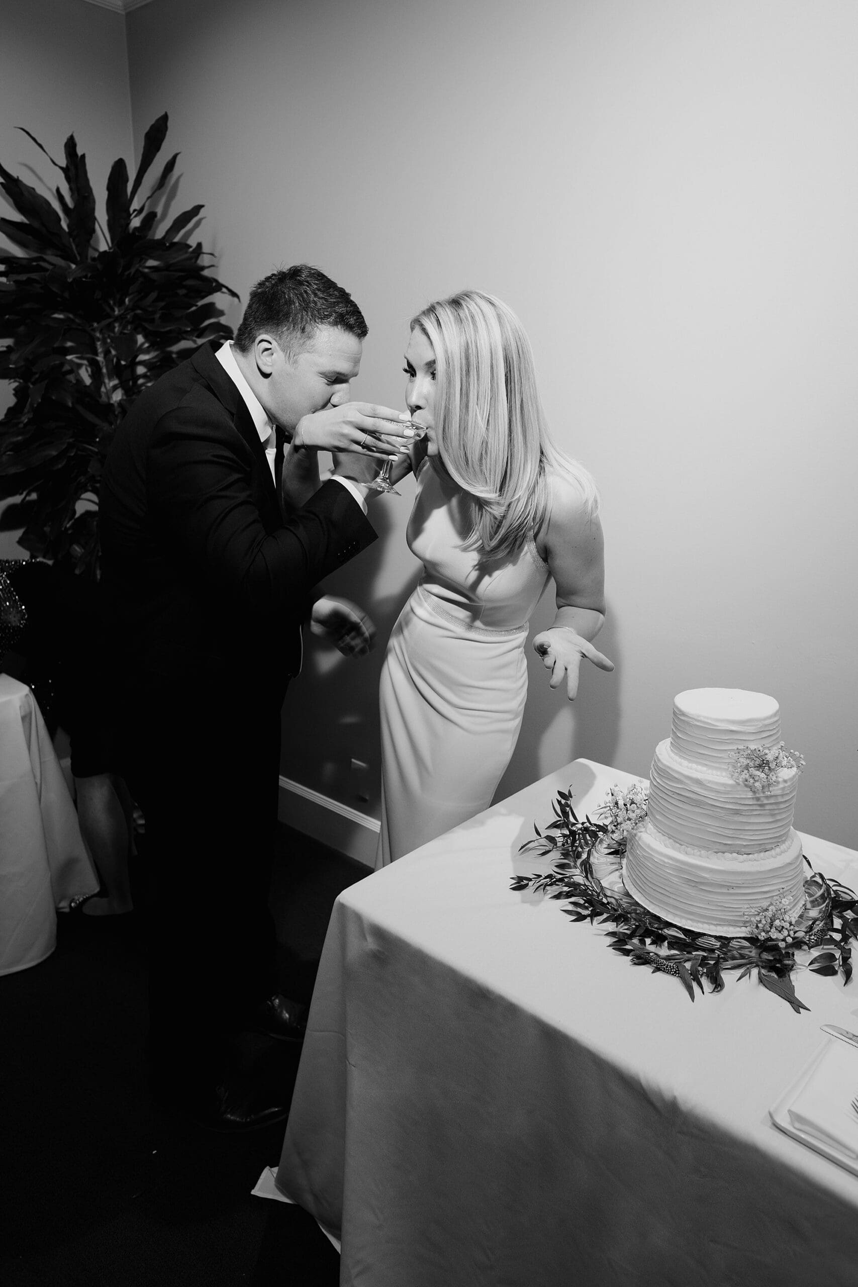 Just Married! | Classic Country Club of Lincoln Wedding | Lincoln, NE Editorial Wedding Photographer